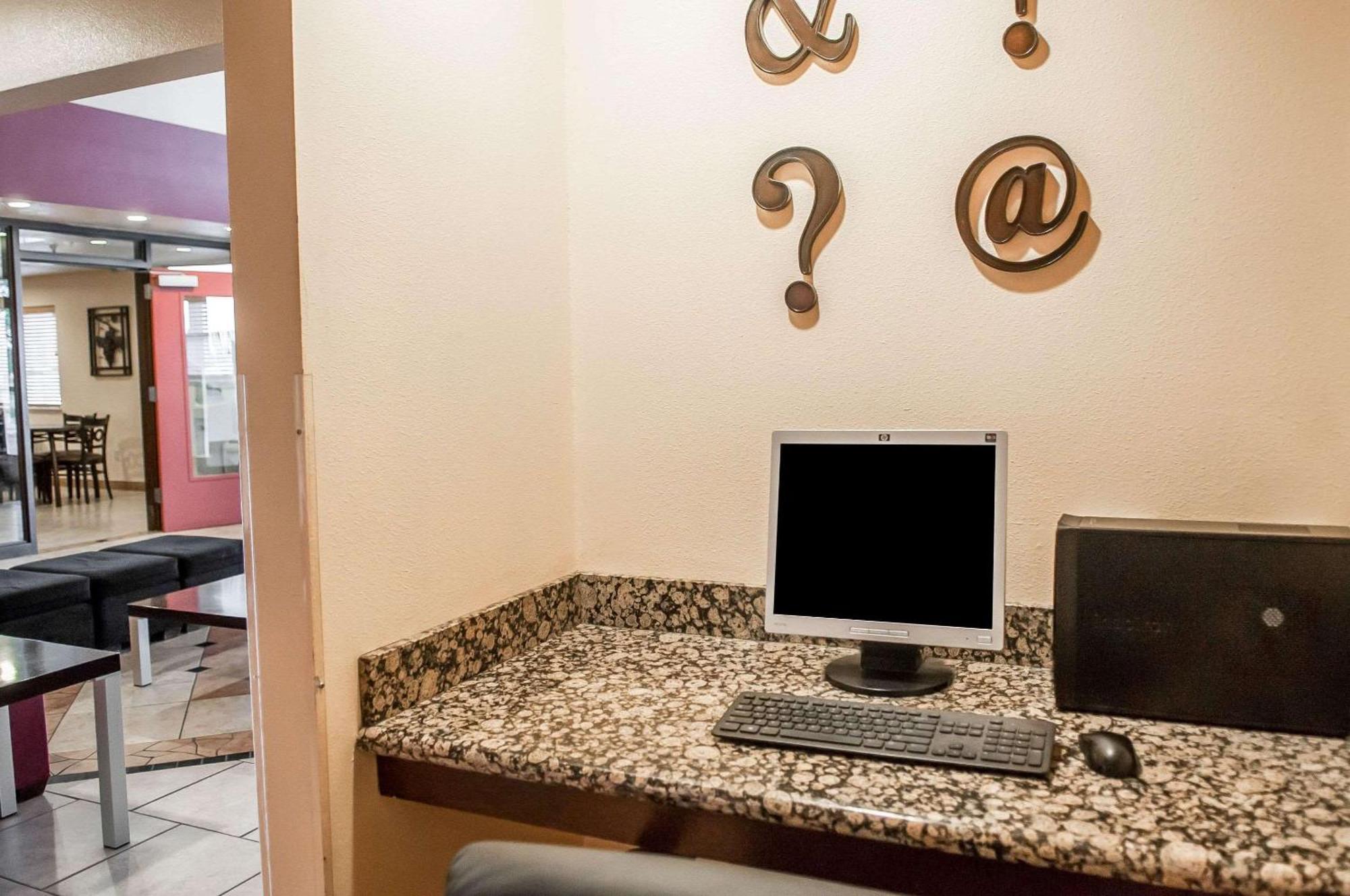 Quality Inn Rio Rancho Exterior photo