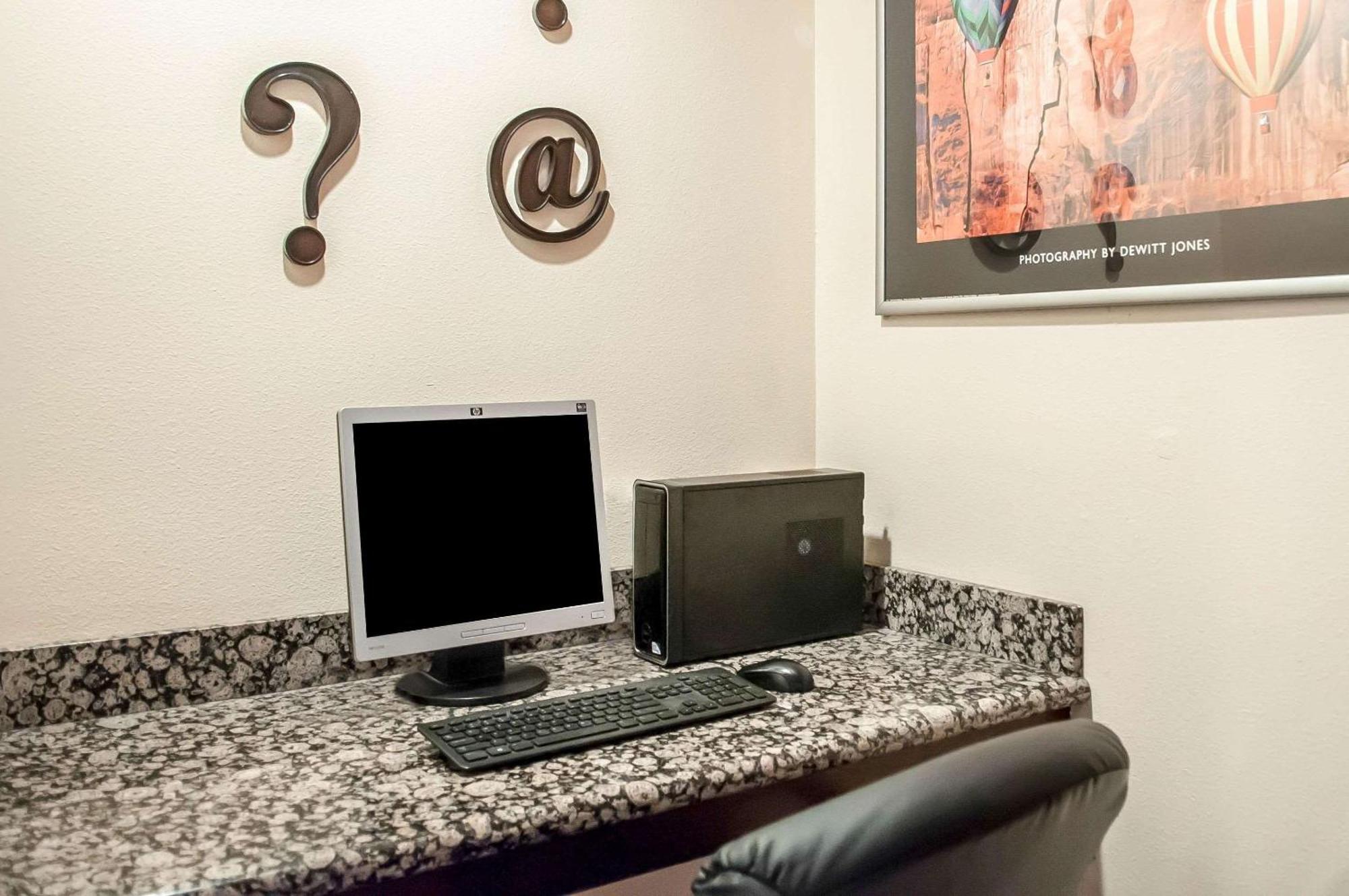 Quality Inn Rio Rancho Exterior photo