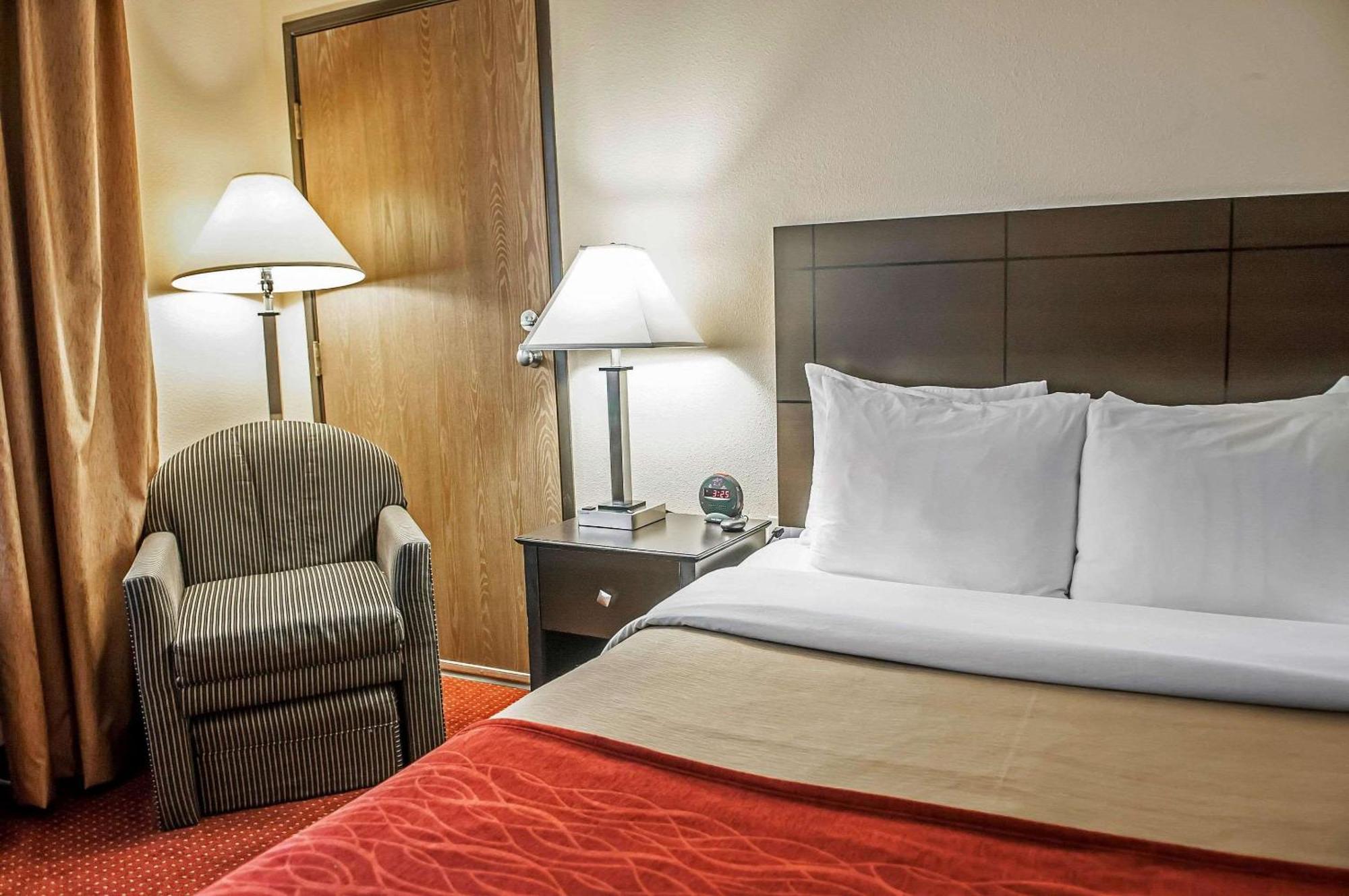 Quality Inn Rio Rancho Exterior photo